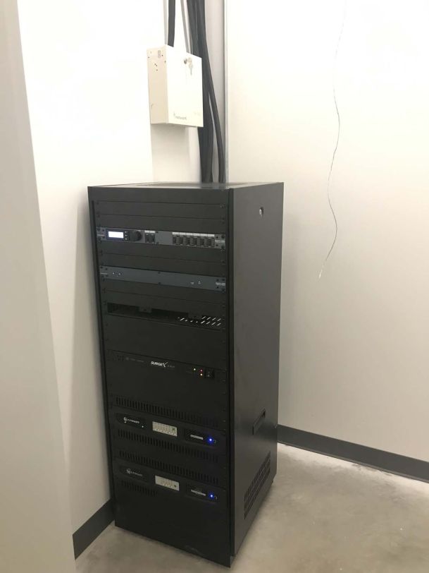 Distribution tower in corner